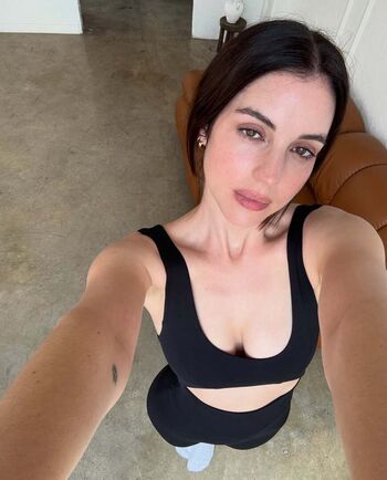 🔥 Adelaide kane page leaked private photo uncensored full