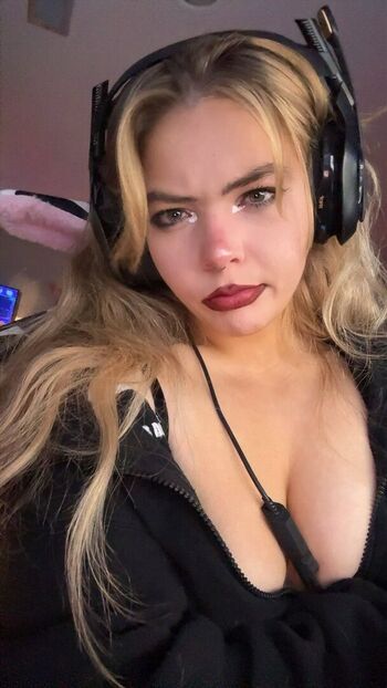 🔥 Aiiygatorz page leaked private photo uncensored full