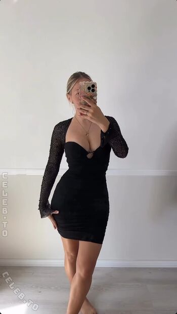 🔥 Amanda c emilia  page leaked private photo uncensored full
