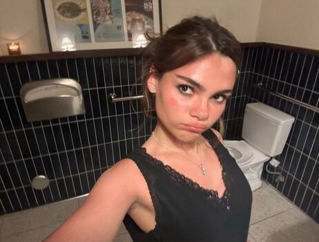 🔥 Ariana greenblatt leaked private photo uncensored full