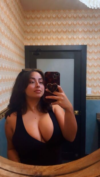 🔥 Ariibacardi leaked private photo uncensored full