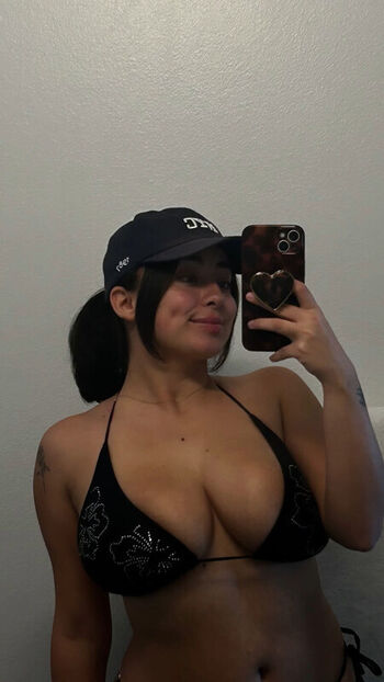 🔥 Ariibacardi leaked private photo uncensored full
