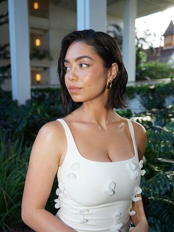 🔥 Auli i cravalho page leaked private photo uncensored full