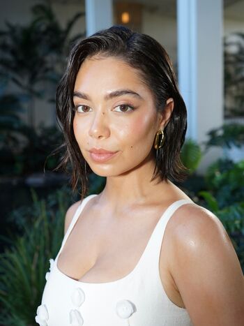 🔥 Auli i cravalho page leaked private photo uncensored full