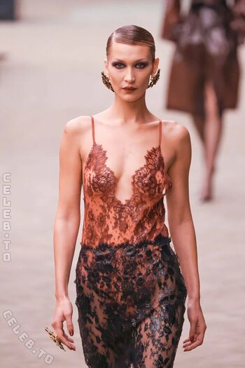 🔥 Bella hadid  page leaked private photo uncensored full