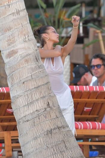 🔥 Bella hadid  page leaked private photo uncensored full