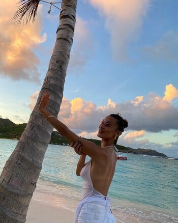🔥 Bella hadid  page leaked private photo uncensored full