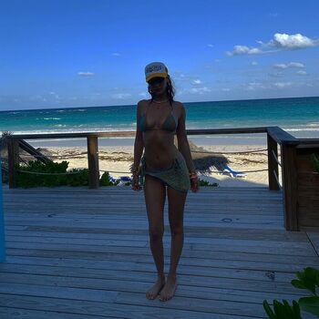 🔥 Bella hadid  page leaked private photo uncensored full