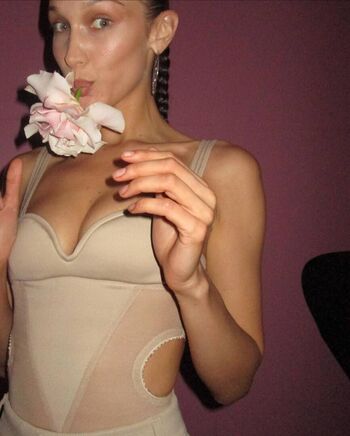 🔥 Bella hadid  page leaked private photo uncensored full
