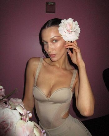 🔥 Bella hadid  page leaked private photo uncensored full