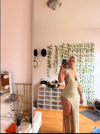 🔥 Bella thiccc leaked private photo uncensored full