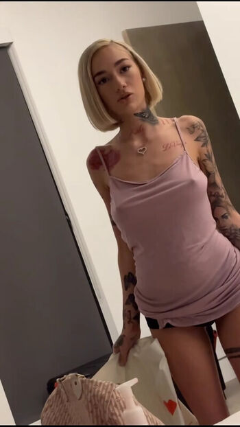 🔥 Bhad bhabie  page leaked private photo uncensored full