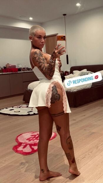 🔥 Bhad bhabie  page leaked private photo uncensored full