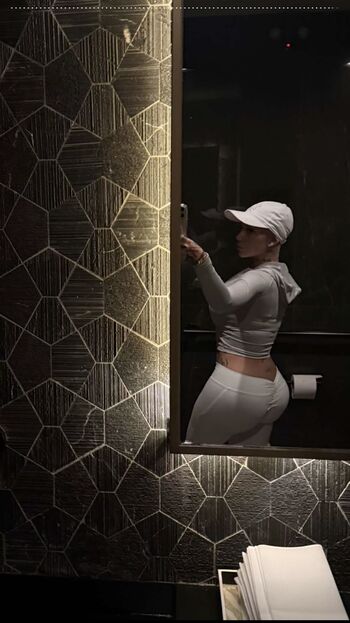 🔥 Bhad bhabie  page leaked private photo uncensored full