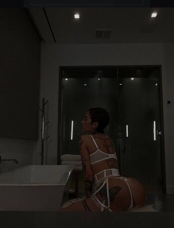 🔥 Bhad bhabie  page leaked private photo uncensored full