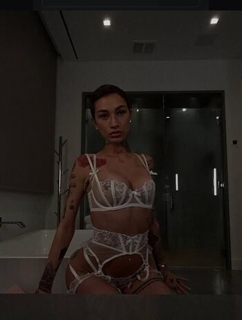🔥 Bhad bhabie  page leaked private photo uncensored full