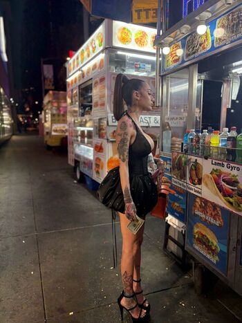 🔥 Bhad bhabie  page leaked private photo uncensored full