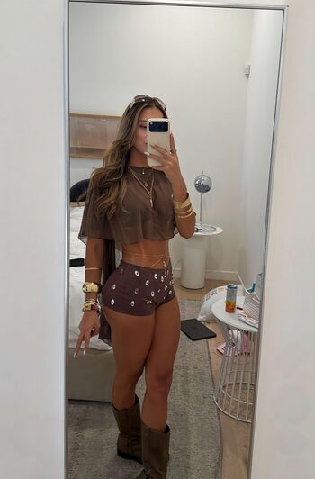 🔥 Builtbybells  page leaked private photo uncensored full