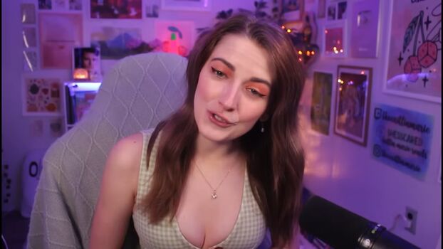 🔥 Caitlin marie reacts page leaked private photo uncensored full