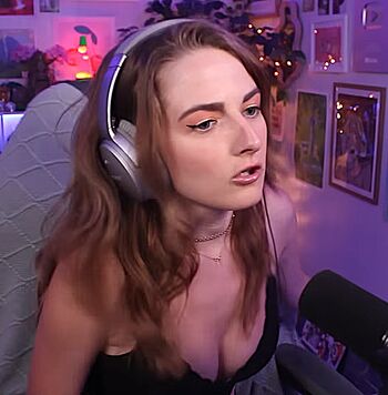 🔥 Caitlin marie reacts page leaked private photo uncensored full
