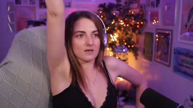 🔥 Caitlin marie reacts page leaked private photo uncensored full