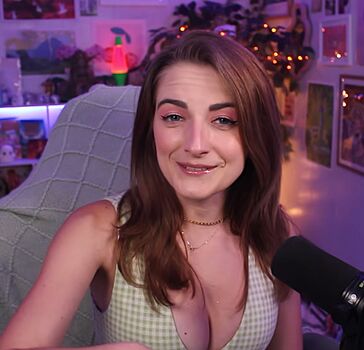 🔥 Caitlin marie reacts page leaked private photo uncensored full