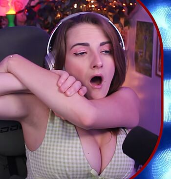 🔥 Caitlin marie reacts leaked private photo uncensored full