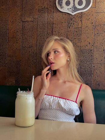🔥 Caroline zalog  page leaked private photo uncensored full