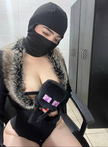 🔥 Chaparrita linda page leaked private photo uncensored full