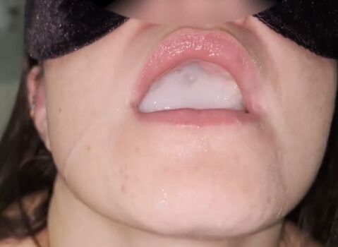 🔥 Cum swallowing leaked private photo uncensored full