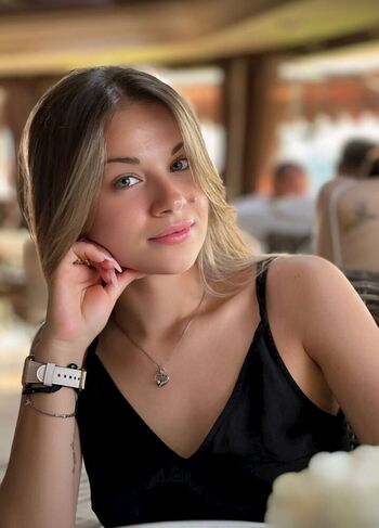 🔥 Cute zlata leaked private photo uncensored full
