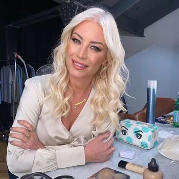 🔥 Denise van outen page leaked private photo uncensored full