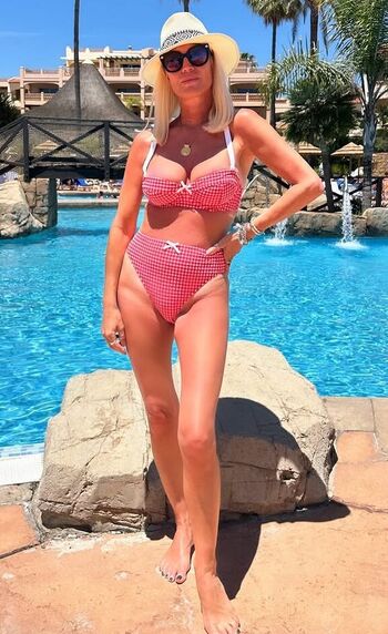 🔥 Denise van outen page leaked private photo uncensored full