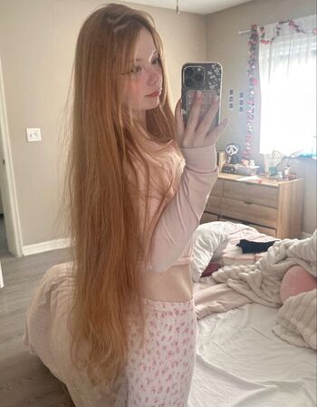 🔥 Diovana konigsreuter  page leaked private photo uncensored full