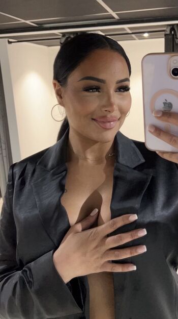🔥 Djenamelia leaked private photo uncensored full