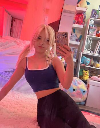 🔥 Dollblush leaked private photo uncensored full