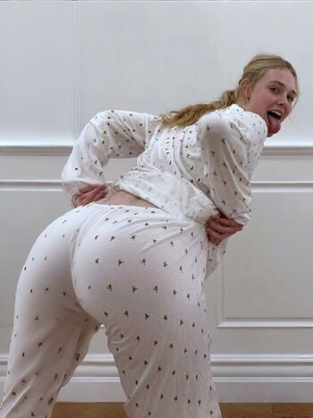 🔥 Elle fanning leaked private photo uncensored full