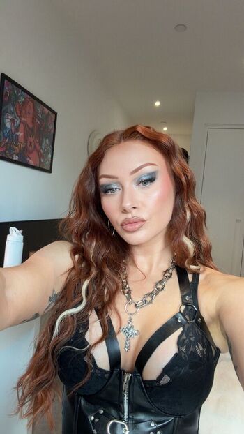 🔥 Elz the witch  page leaked private photo uncensored full