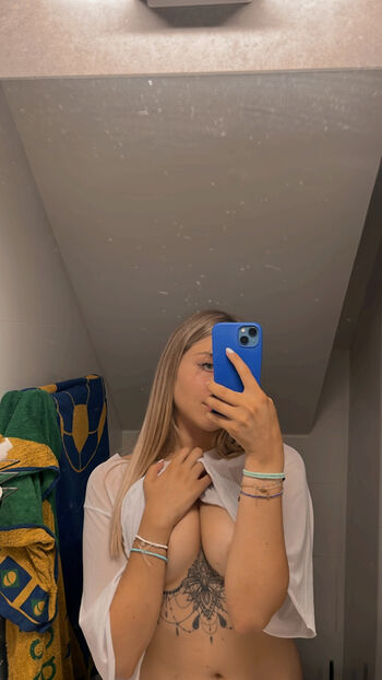 🔥 Emiliavssr leaked private photo uncensored full