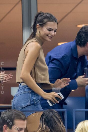 🔥 Emily ratajkowski leaked private photo uncensored full