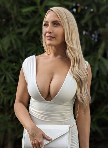🔥 Emma jones  page leaked private photo uncensored full