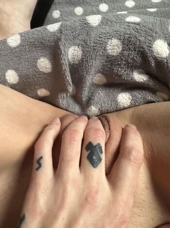 🔥 Emytrashh leaked private photo uncensored full