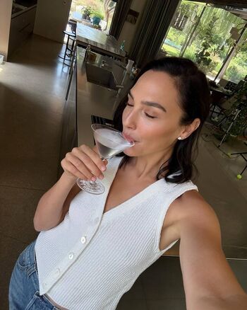 🔥 Gal gadot leaked private photo uncensored full