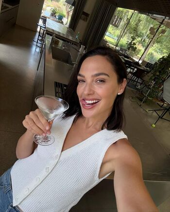🔥 Gal gadot leaked private photo uncensored full