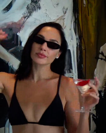 🔥 Gal gadot leaked private photo uncensored full