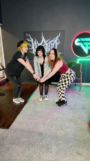 🔥 Girls play  page leaked private photo uncensored full