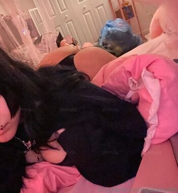 🔥 Gloomydia leaked private photo uncensored full