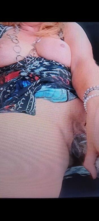 🔥 Granny boob leaked private photo uncensored full