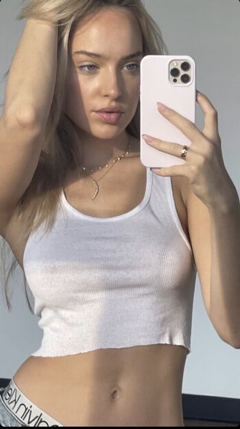 🔥 Greta rolli leaked private photo uncensored full