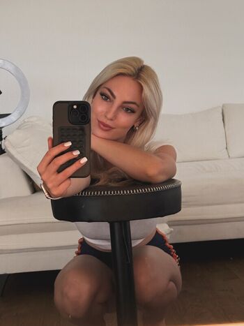 🔥 Helenakingsoul  page leaked private photo uncensored full
